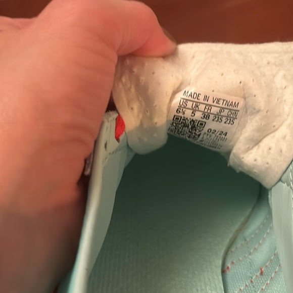 NIB Adidas SL 72 aqua & red sz 6.5 - runs large - Picture 7 of 13